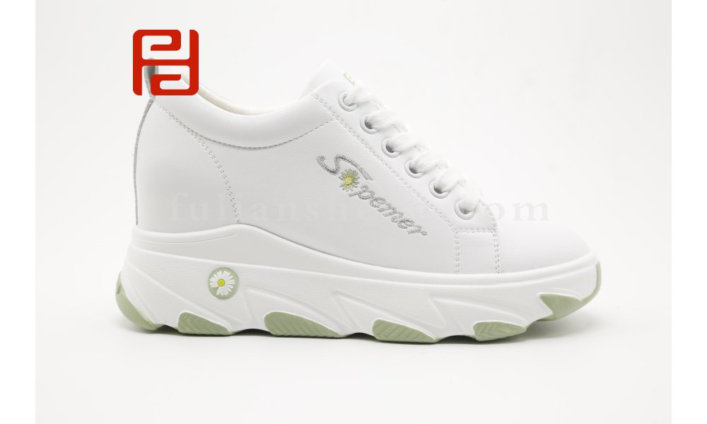 內(nèi)增高休閑鞋女厚底網(wǎng)紅小白鞋百搭棉麻舒適女鞋圖片