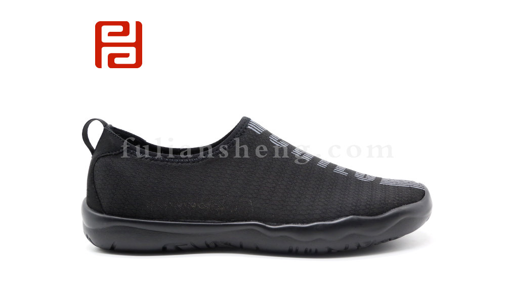 福連升夏季輕便軟彈鯊魚(yú)鞋涉水鞋旅行戶外男鞋