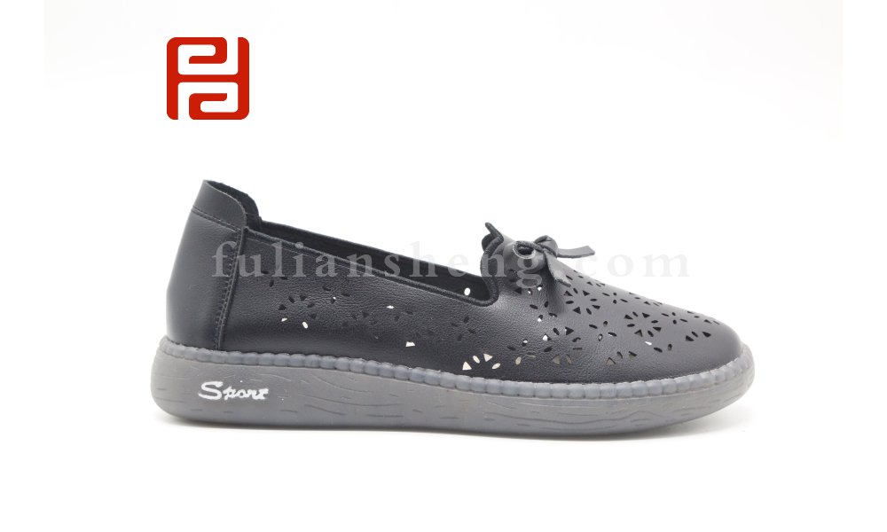 福連升夏季舒適休閑鞋女鞋柔軟果凍平底花朵打孔透氣涼鞋圖片