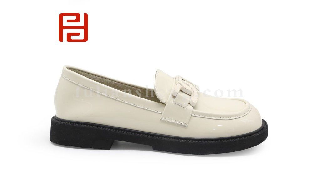 福連升休閑鞋女鞋春秋樂(lè)福小皮鞋漆皮亮面低跟女鞋圖片