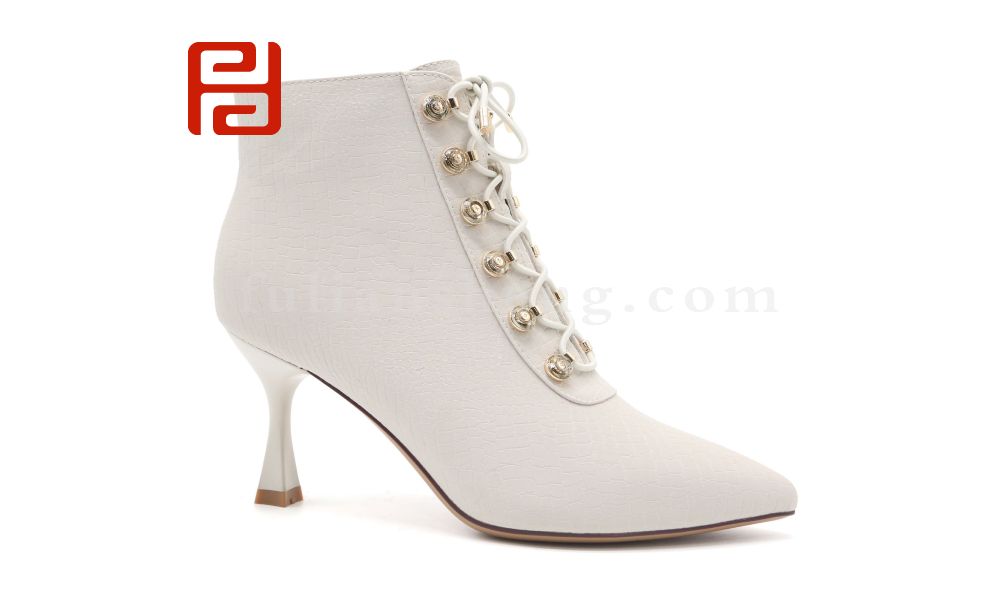 福連升休閑鞋女鞋高跟小短靴百搭尖頭時裝細(xì)跟保暖秋冬圖片