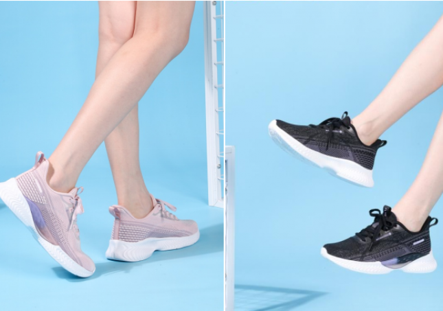 出汗星人夏天如何正確選擇運(yùn)動(dòng)鞋？