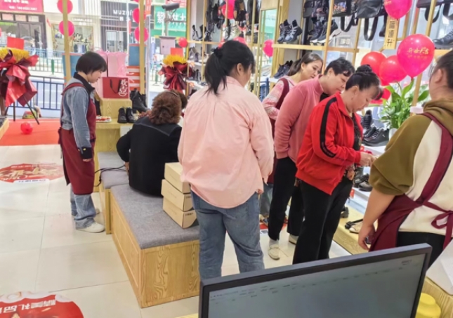 開(kāi)鞋店新手怎么拿貨？