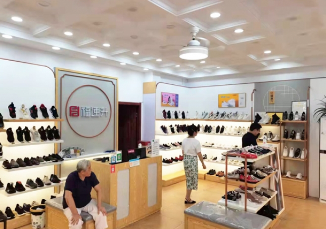 布鞋加盟店-布鞋加盟選擇什么品牌好？